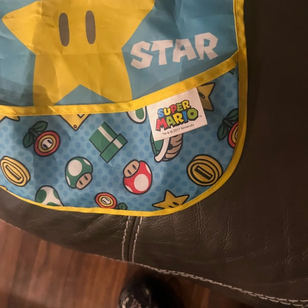 2017 Bumkins Nintendo Super Mario Super Star Bib